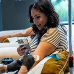 Client enjoying mobile iv therapy session